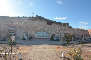 l'eglise Orthodoxe de Coober Pedy, creusée dans la roche